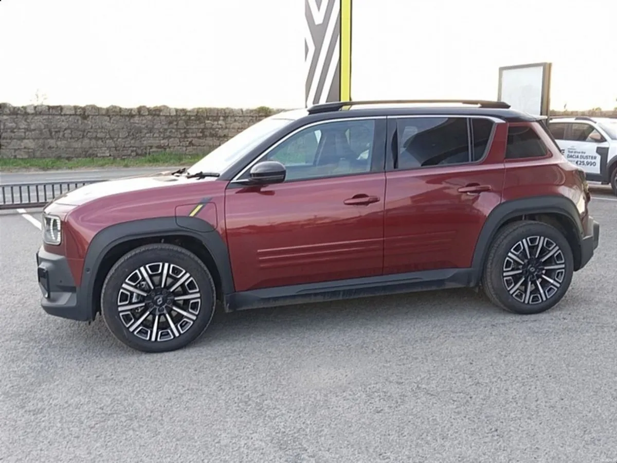 Renault 4 iconic 52kWh 150hp (DEMO) - Image 2