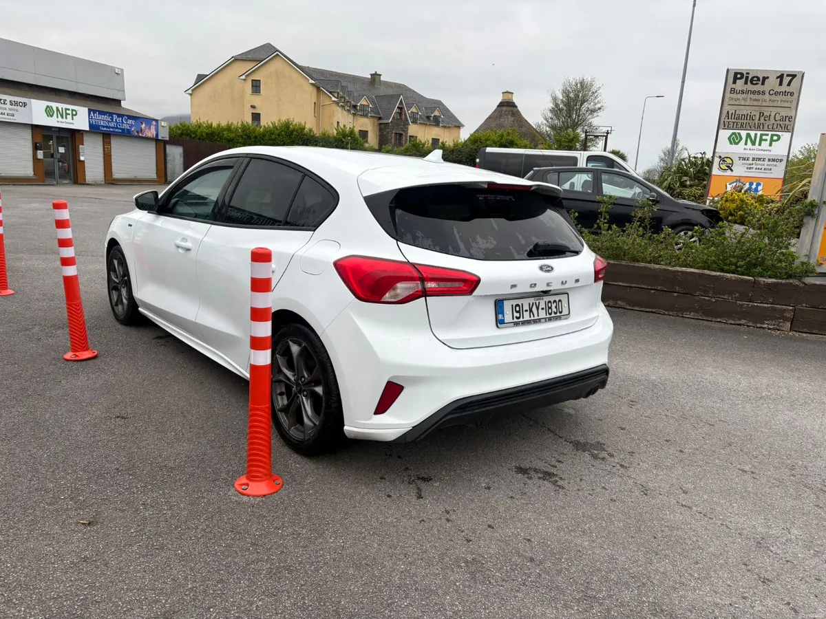 Ford Focus 2019 - Image 4
