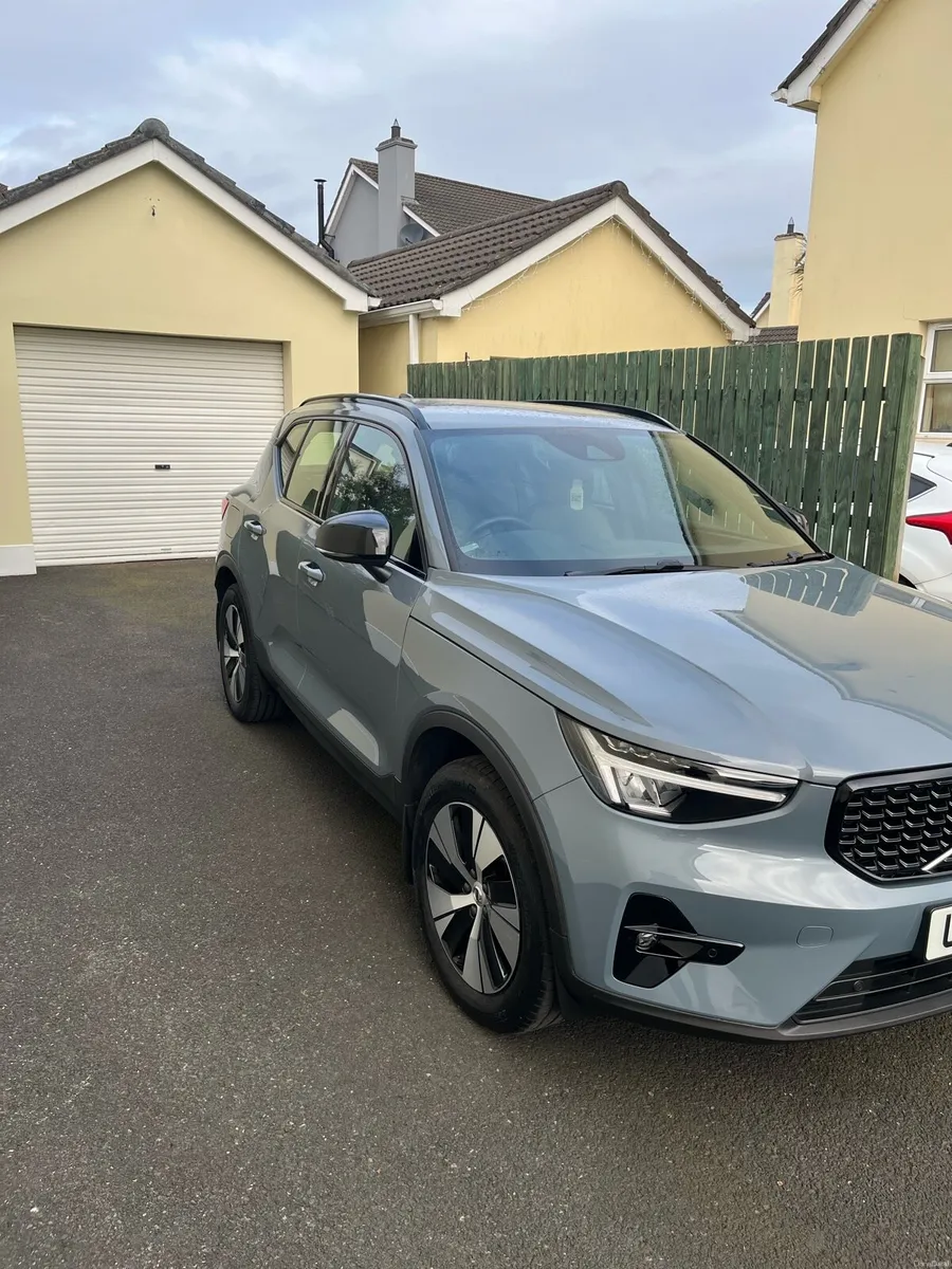 Volvo XC40 T4 Recharge - Image 2