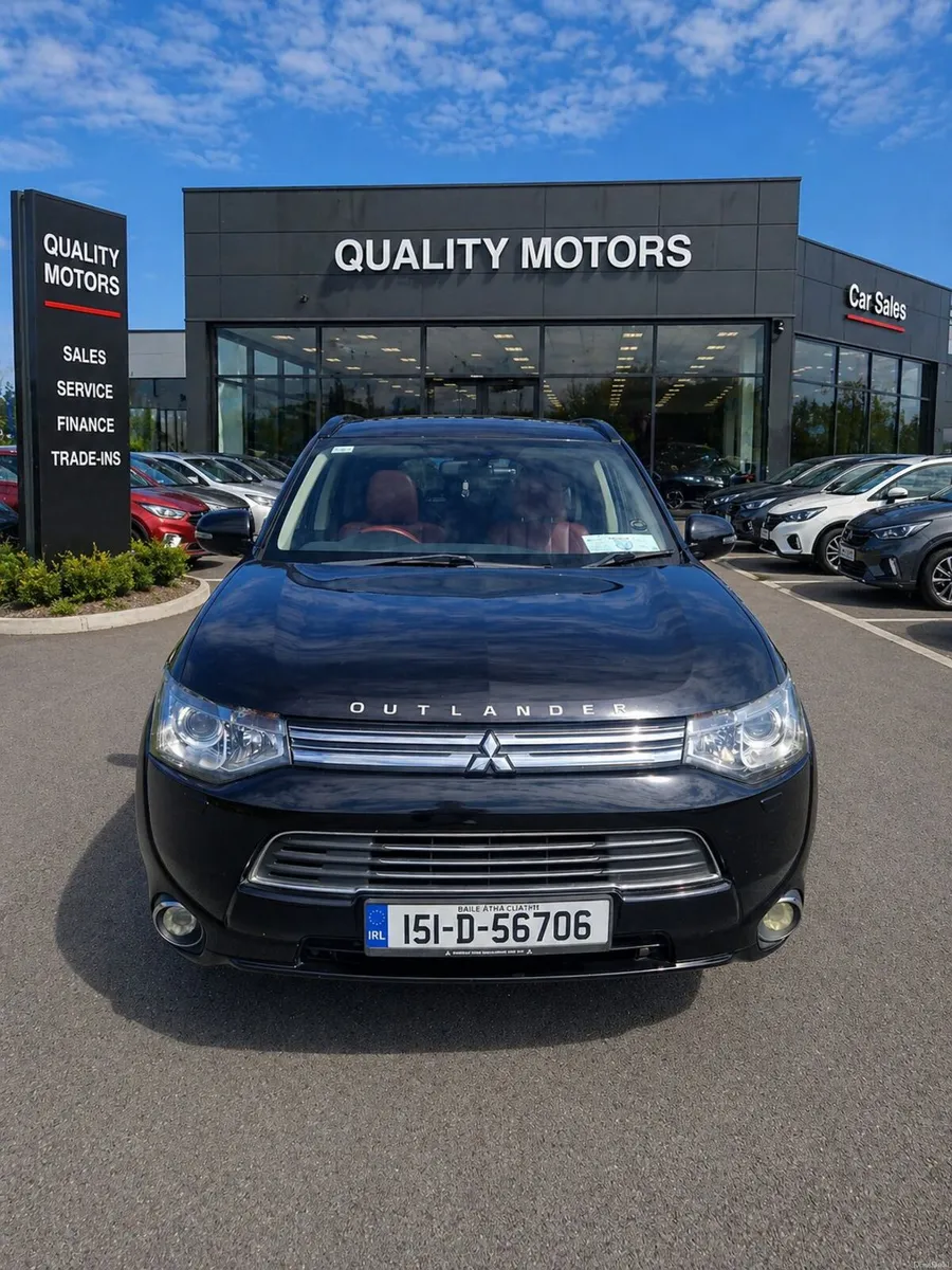 Mitsubishi Outlander Top Of The Range PHEV 4x4 - Image 2