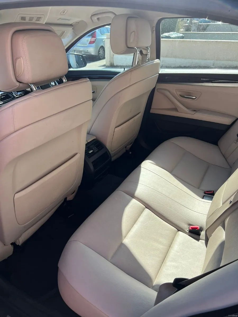BMW 5-Series 2012 - Image 3