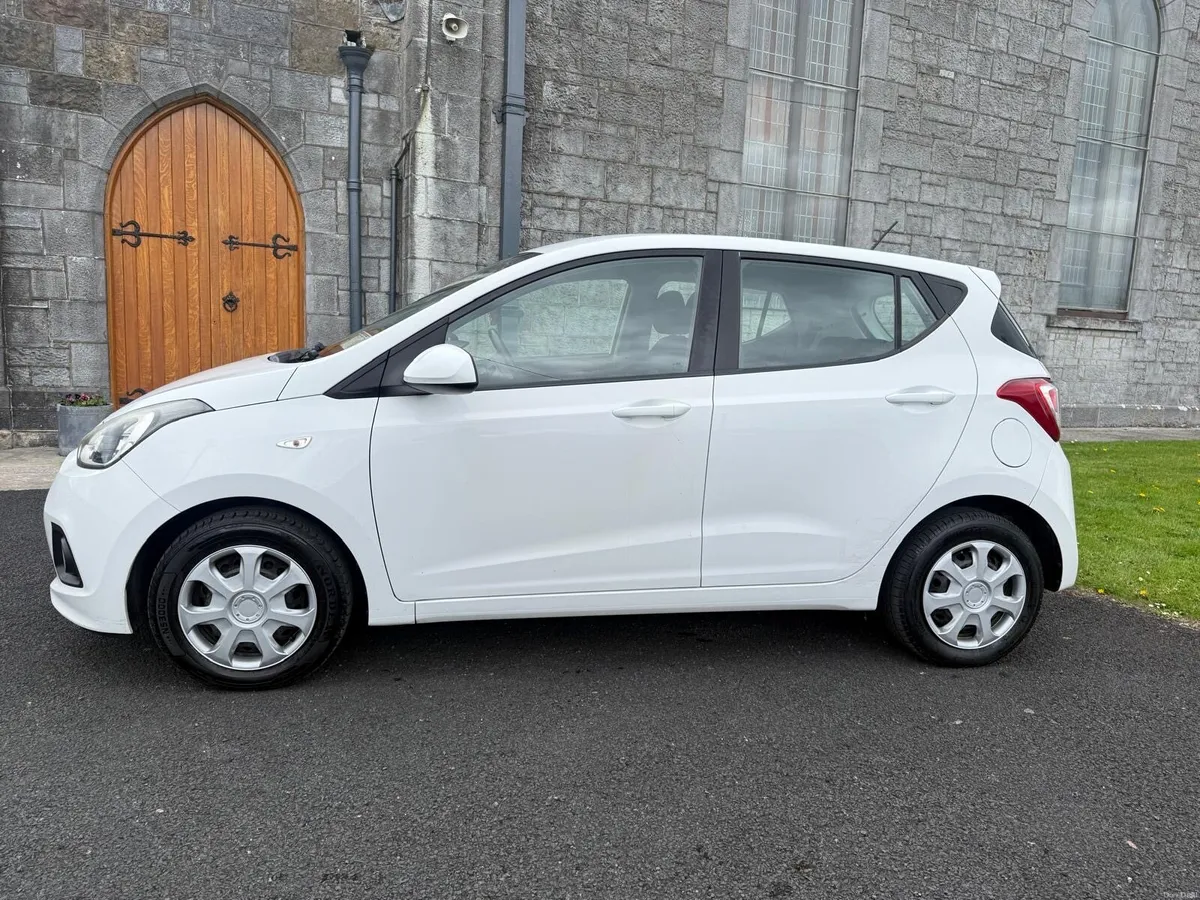2015 Hyundai i10 LOW Mileage 1.2 Petrol - Image 2