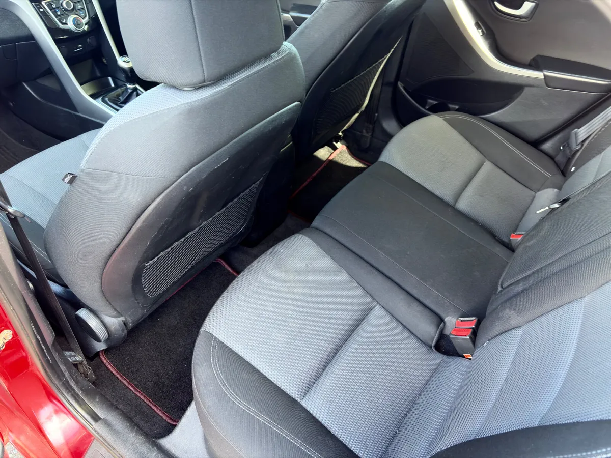 Hyundai i30 2015 1.6 CRDi new nct 5/27 tax 6/26 - Image 4