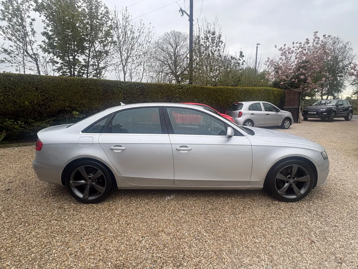 Audi A4 2010 , 2.0 litre Tdi , 136bho - Image 3