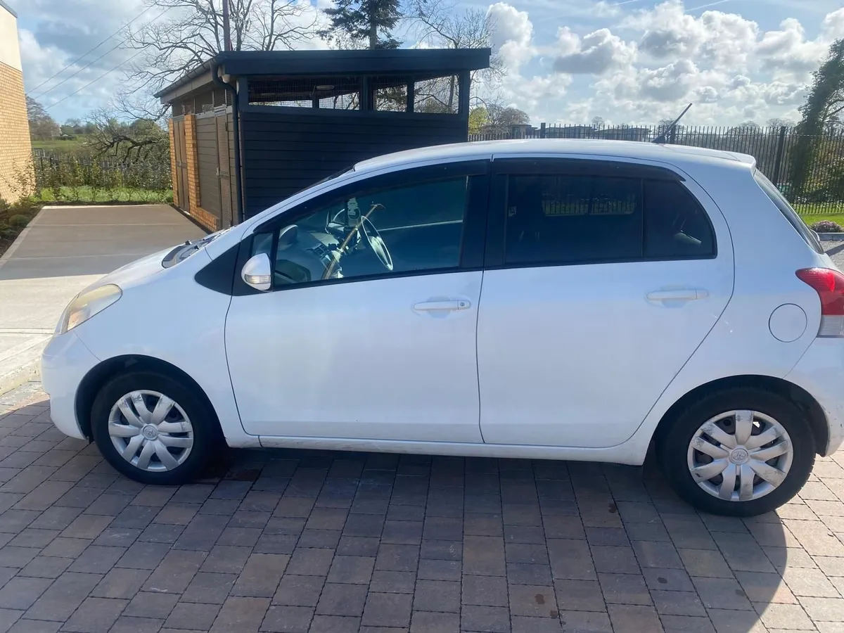 Toyota Vitz 2010 - Image 3