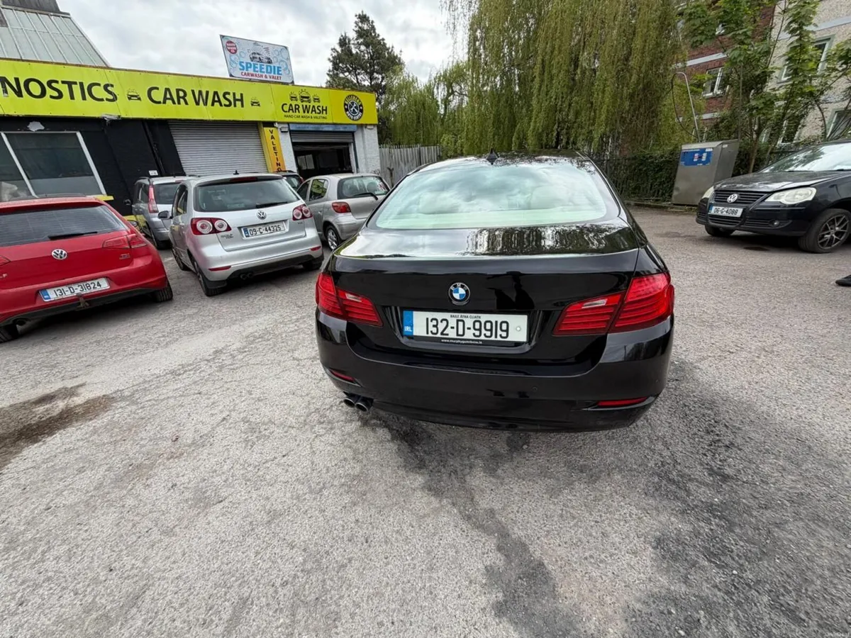 BMW 5-Series 2013 - Image 2