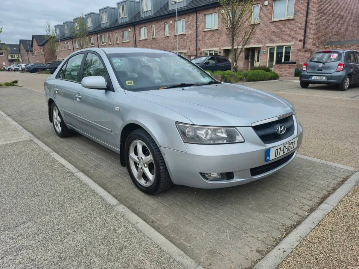 2007 Hyundai Sonata 2.0 Automatic - Image 2