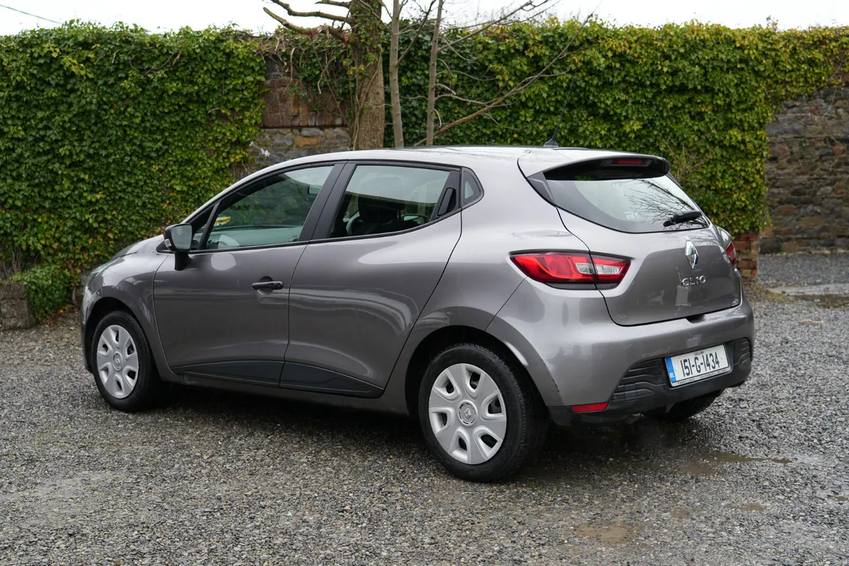 Renault Clio 2015 Manual 1.2 Petrol *Low Miles* - Image 3