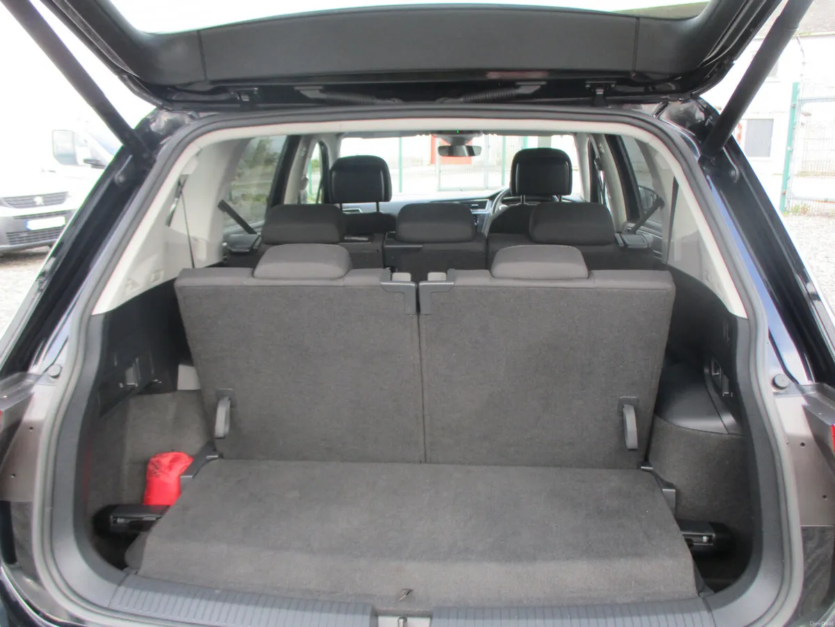 Volkswagen Tiguan 2023 150BHP DSG 7 SEATER - Image 5