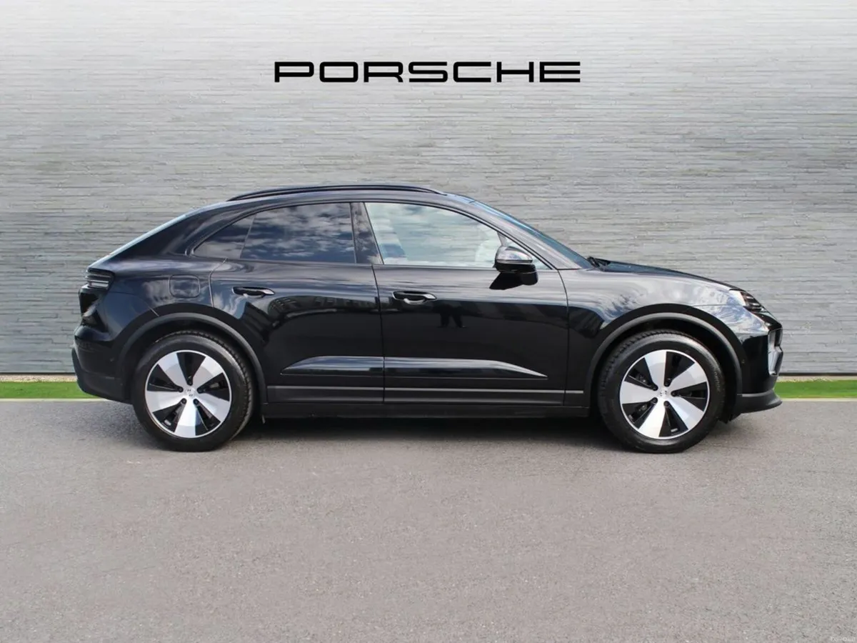 Porsche Macan Electric - Image 4