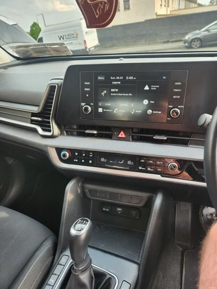 2023 Kia Sportage - Image 2