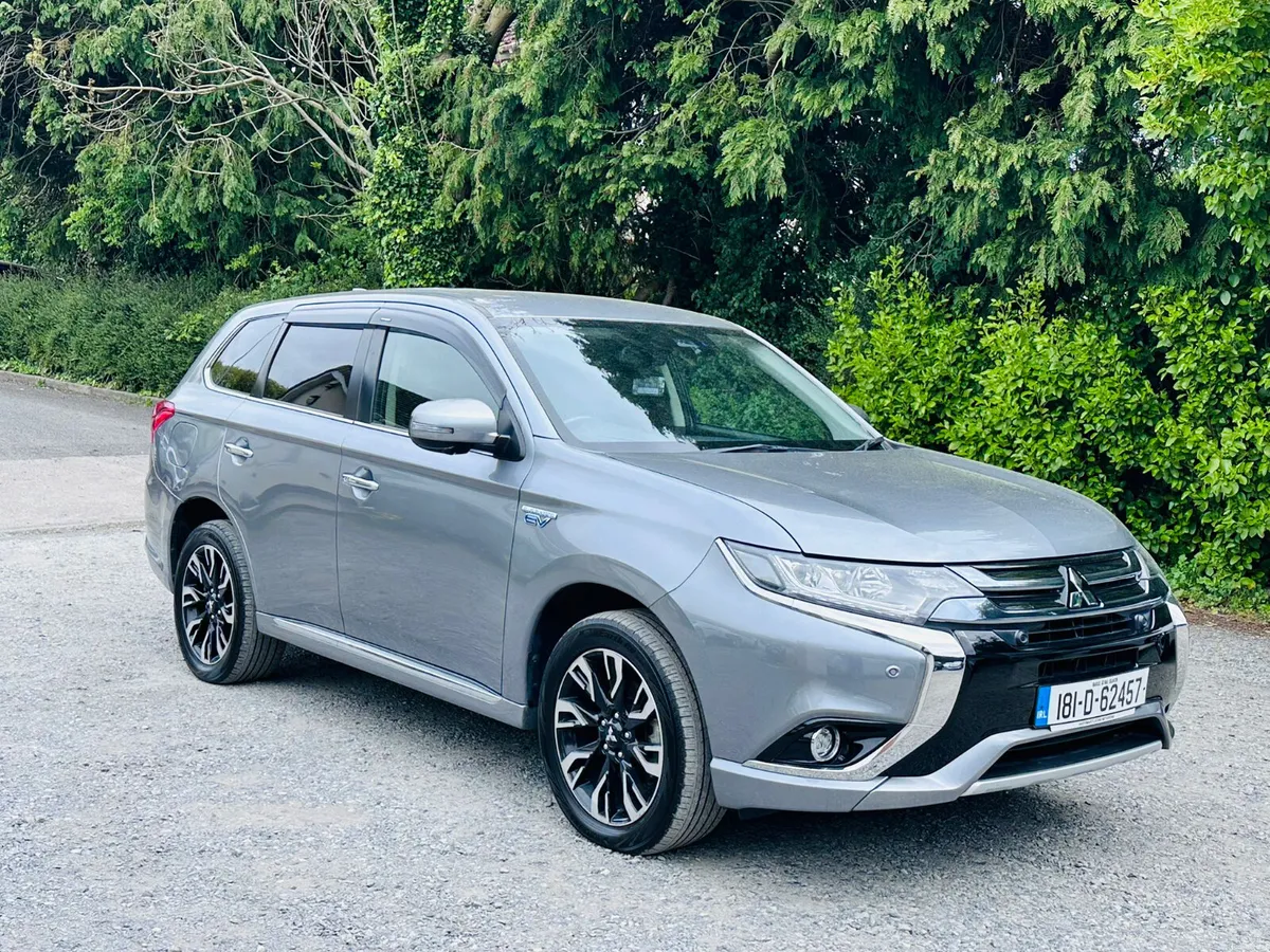 Mitsubishi Outlander 2018 Plug In Hybrid - Image 4