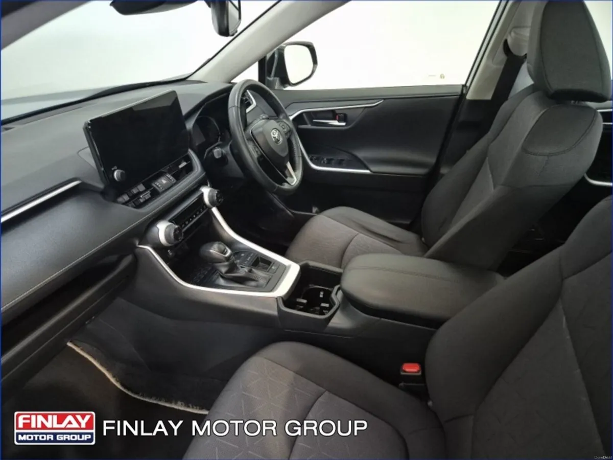 Toyota RAV4 2.5 Hybrid Luna 2WD Camera, Nav, Autom - Image 4