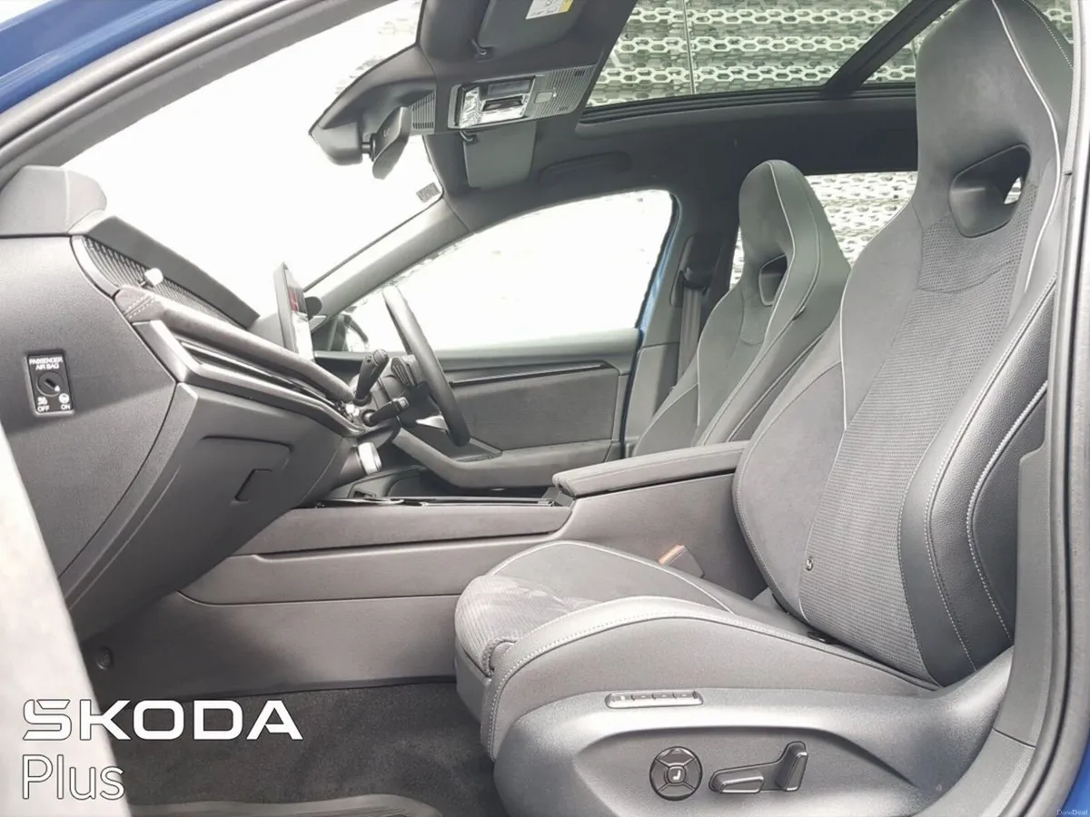 Skoda Superb SPORTLINE COMBI  2.0 TDI 150HP DSG - Image 3