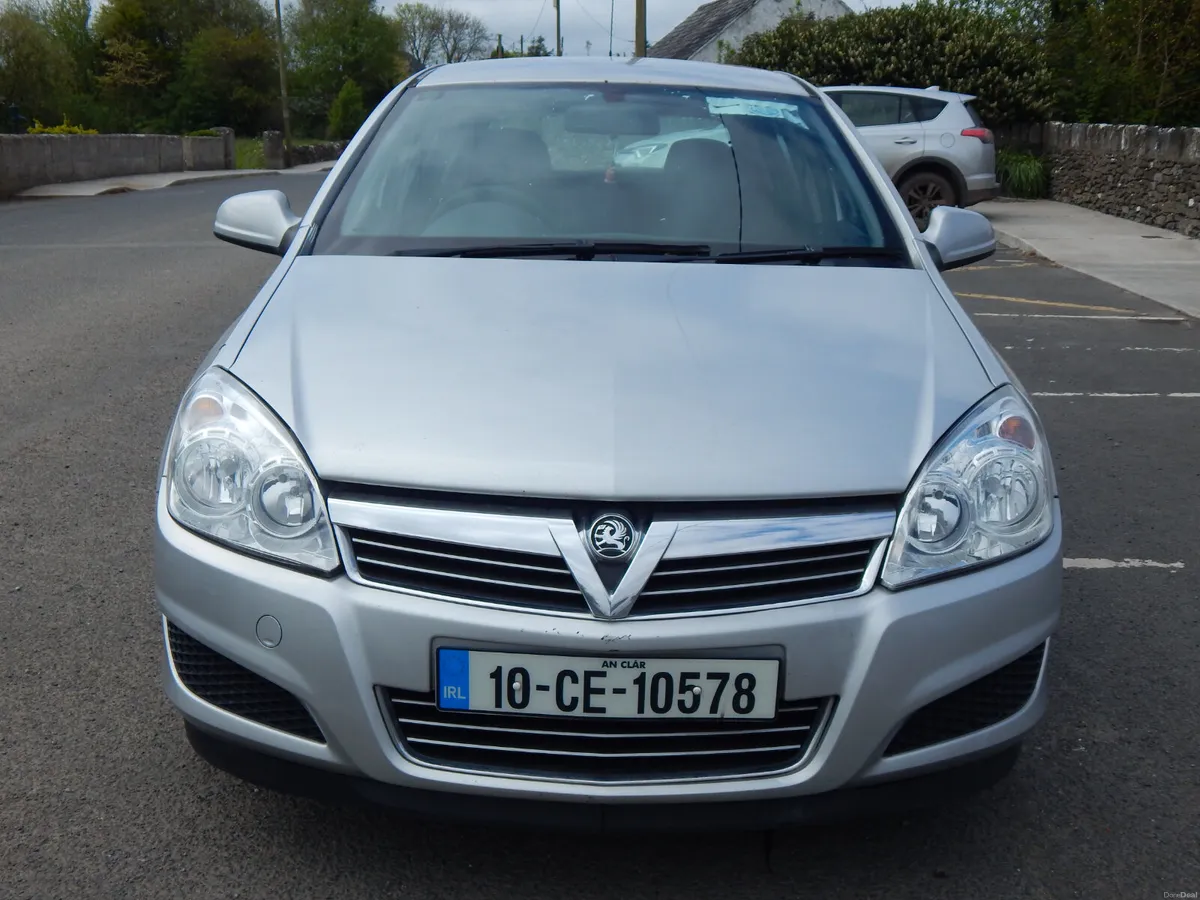 2010 Vauxhall Astra No Tax or Test Sold as seen - Image 3