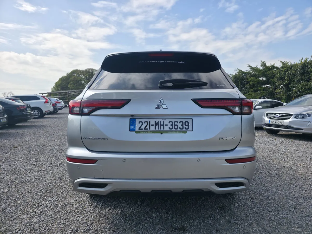 Mitsubishi Outlander 2022 - Image 4