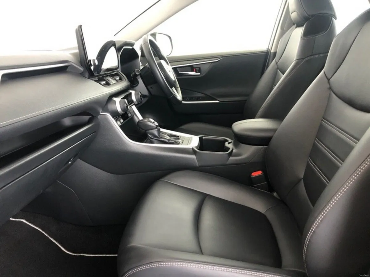 Toyota RAV4 RAV4 HYBRID SOL - Image 6