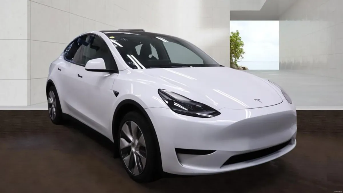 Tesla Model Y 2023 RWD - Image 2
