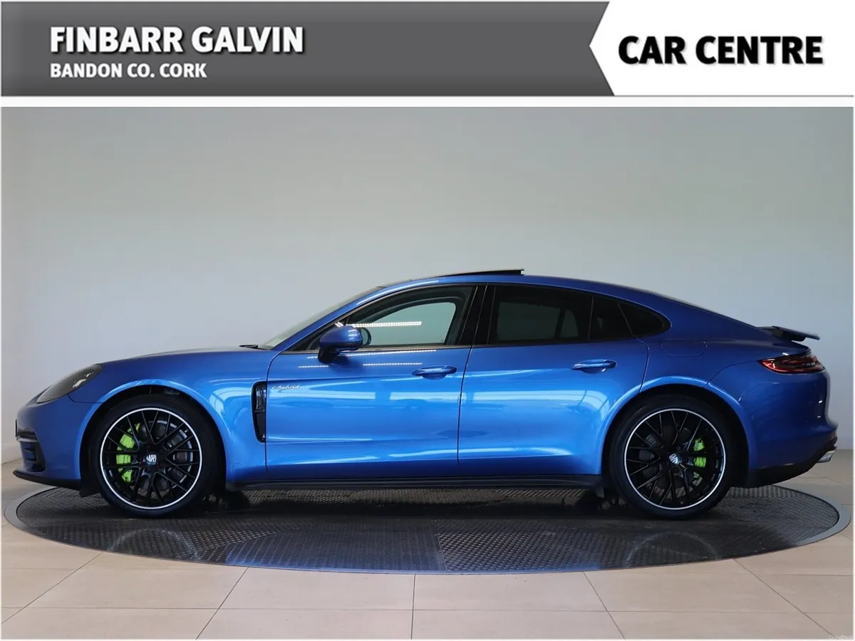 Porsche Panamera  Panamera 4 E-Hybrid Executive - Image 3