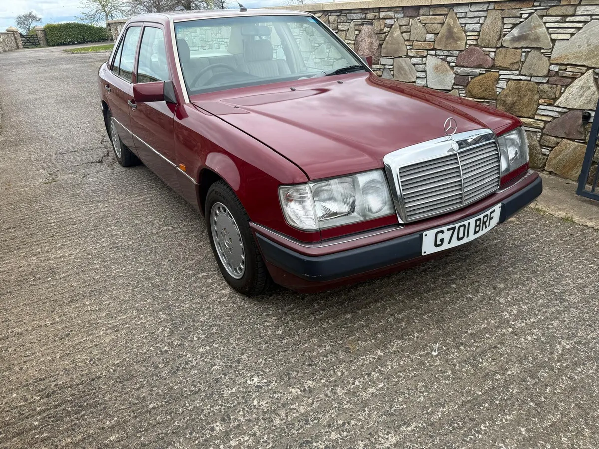 1990 Mercedes 124 Series 250 Diesel Automatic - Image 4