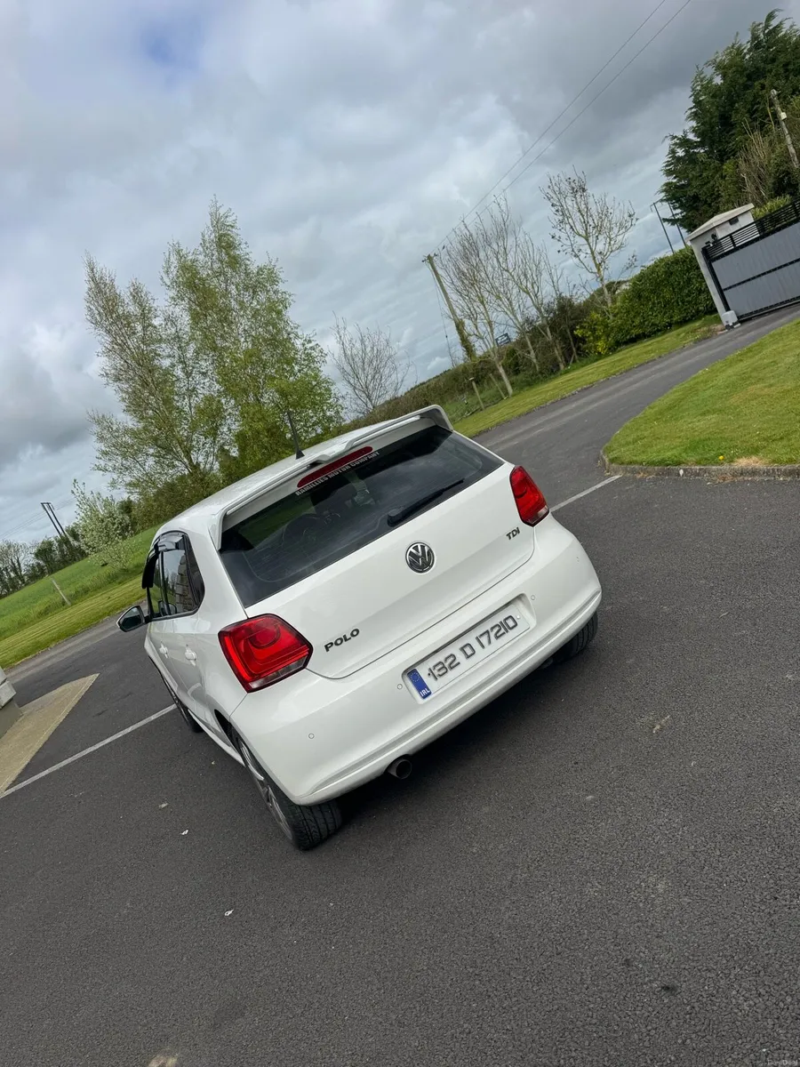 132 Volkswagen Polo - Image 3