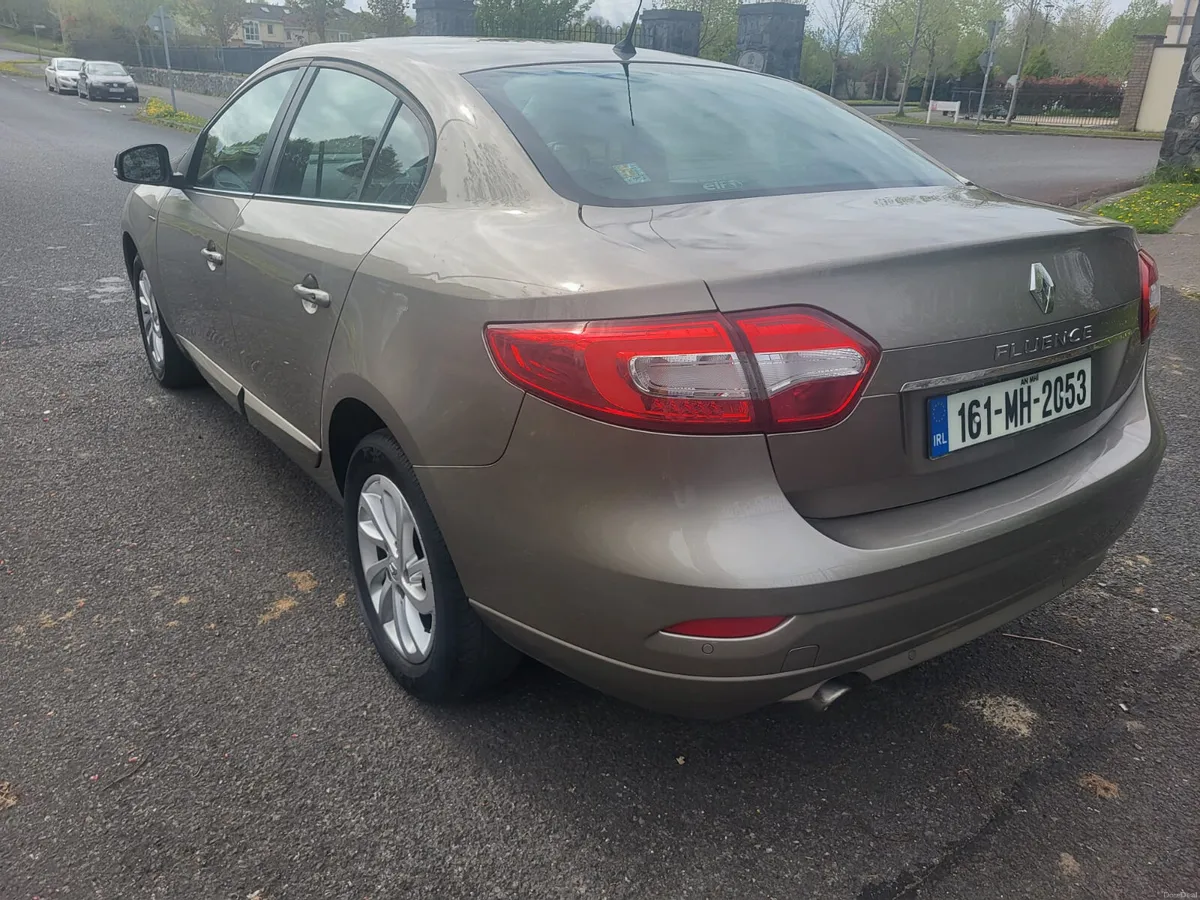 2016 Renault Fluence Limited Edition Low KMS - Image 4