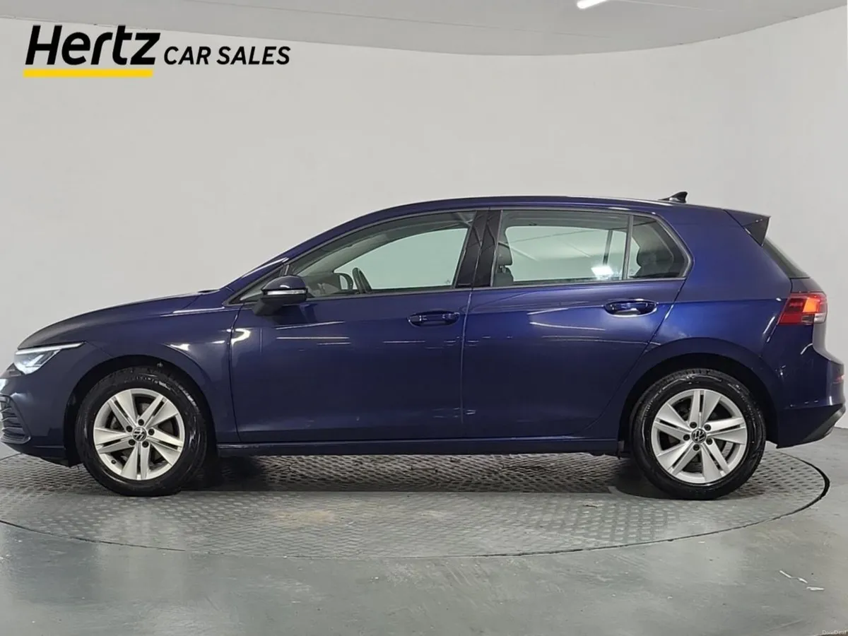 Volkswagen Golf LIFE 2.0 TDI 115HP Diesel Manual - Image 4