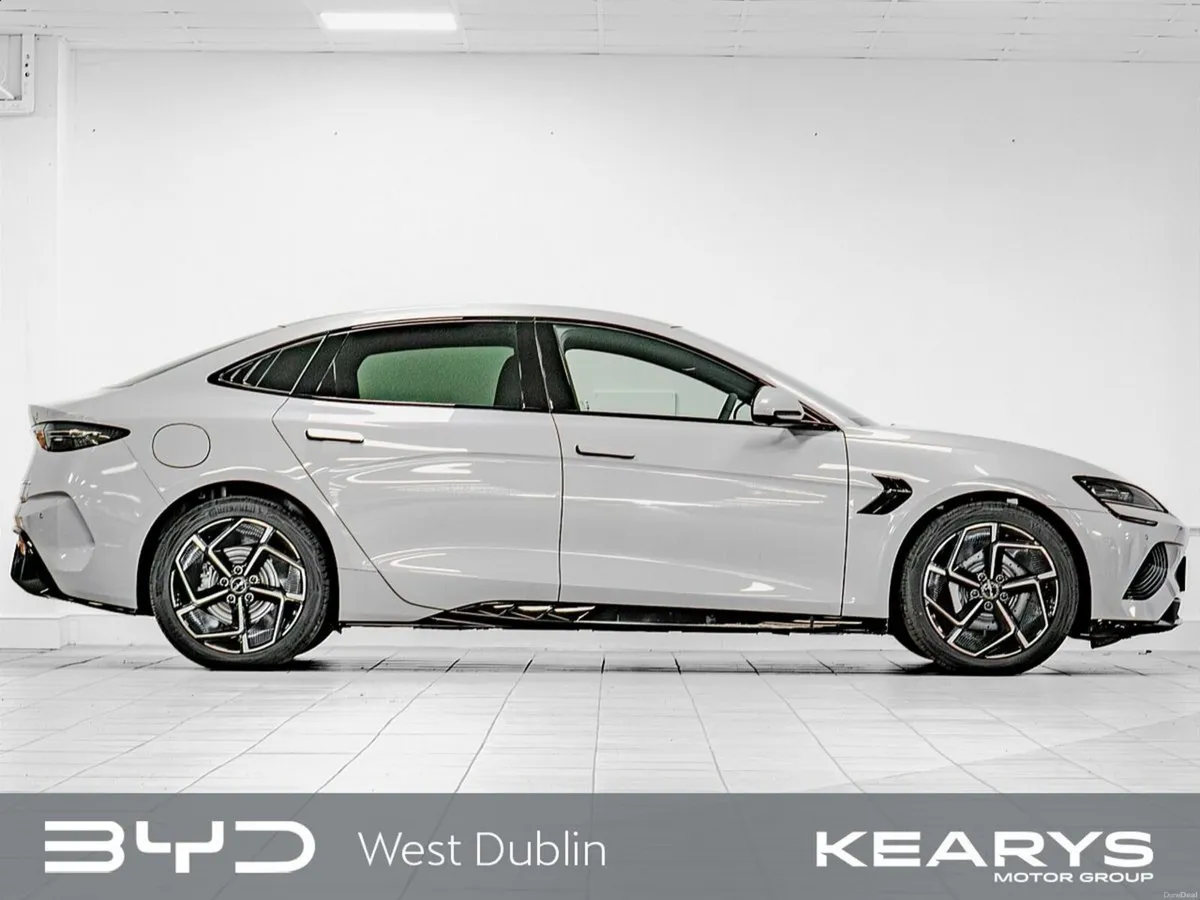 BYD SEAL SEAL DESIGN RWD - Image 4