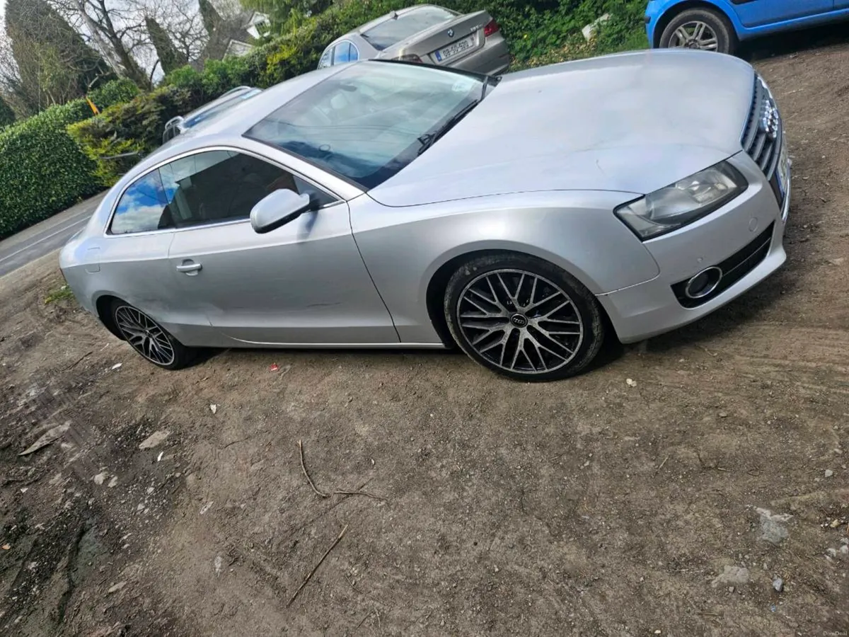 Audi A5 1010 - Image 1