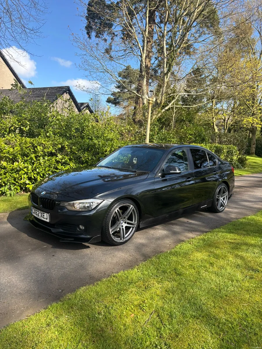 2012 BMW 318D KITTED FULL YEAR MOT - Image 1