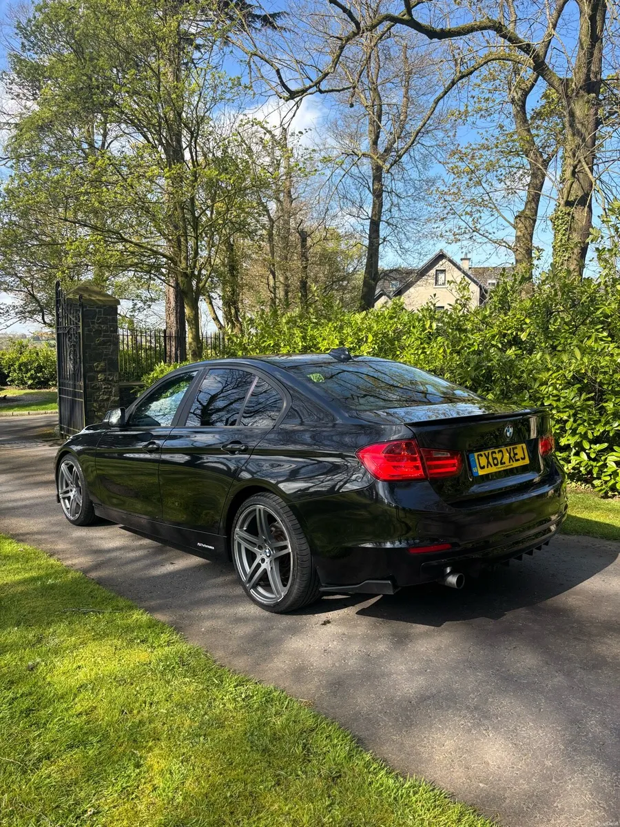 2012 BMW 318D KITTED FULL YEAR MOT - Image 2