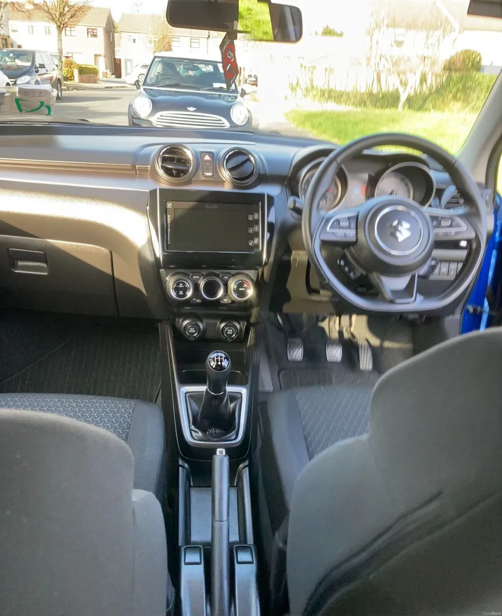 Suzuki Swift 2022  1.2 DUALJET HYBRID SZ5 - Image 3