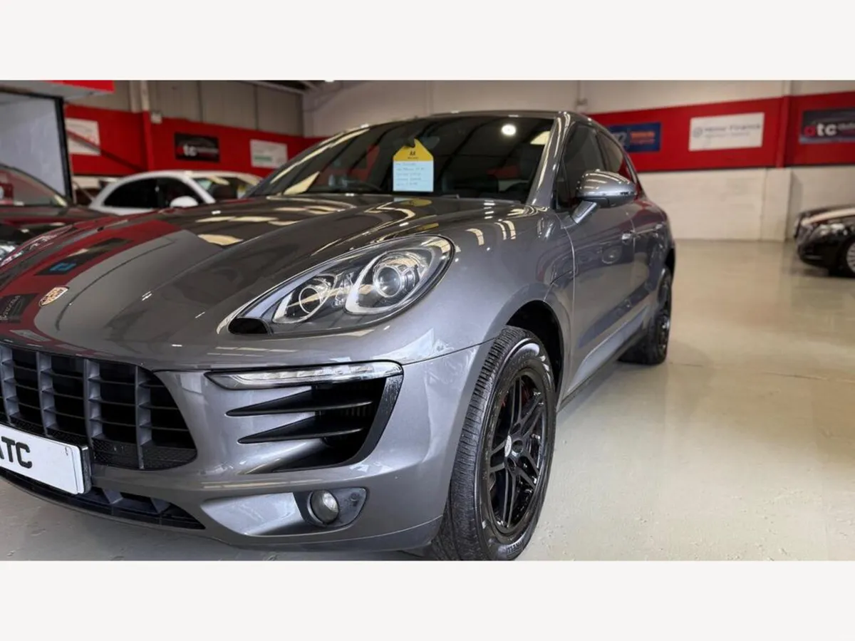 2015 Porsche Macan V6 S - Image 4