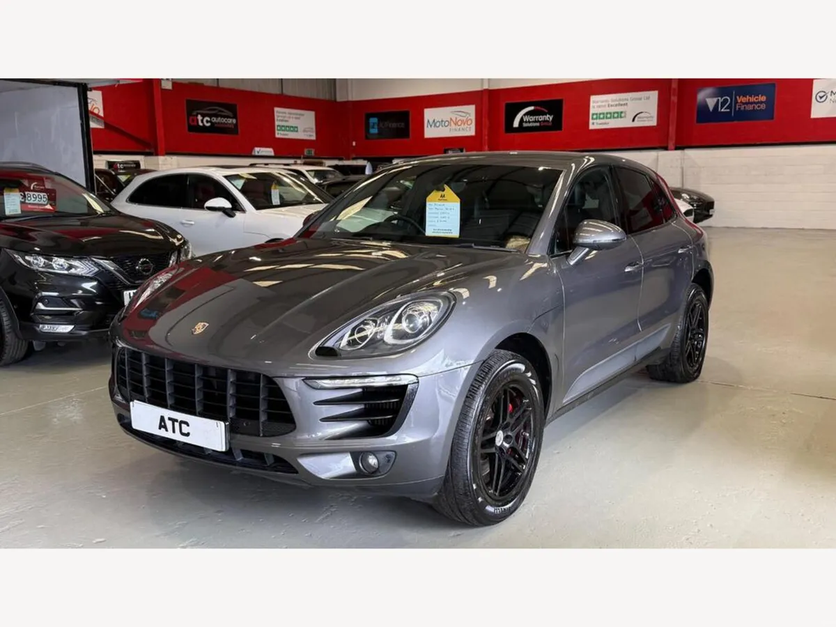 2015 Porsche Macan V6 S - Image 3