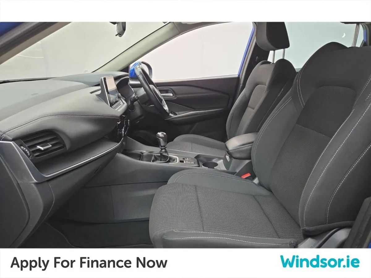 Nissan Qashqai 1.3 PET MILD HYBRID SV *Scrappage d - Image 4