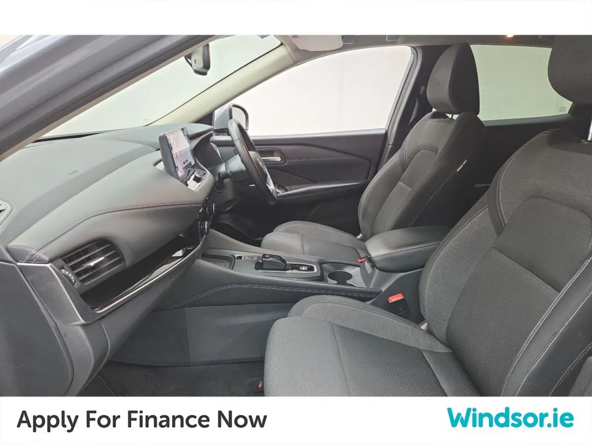 Nissan Qashqai ePOWER SV PREMIUM *Scrappage deal * - Image 4