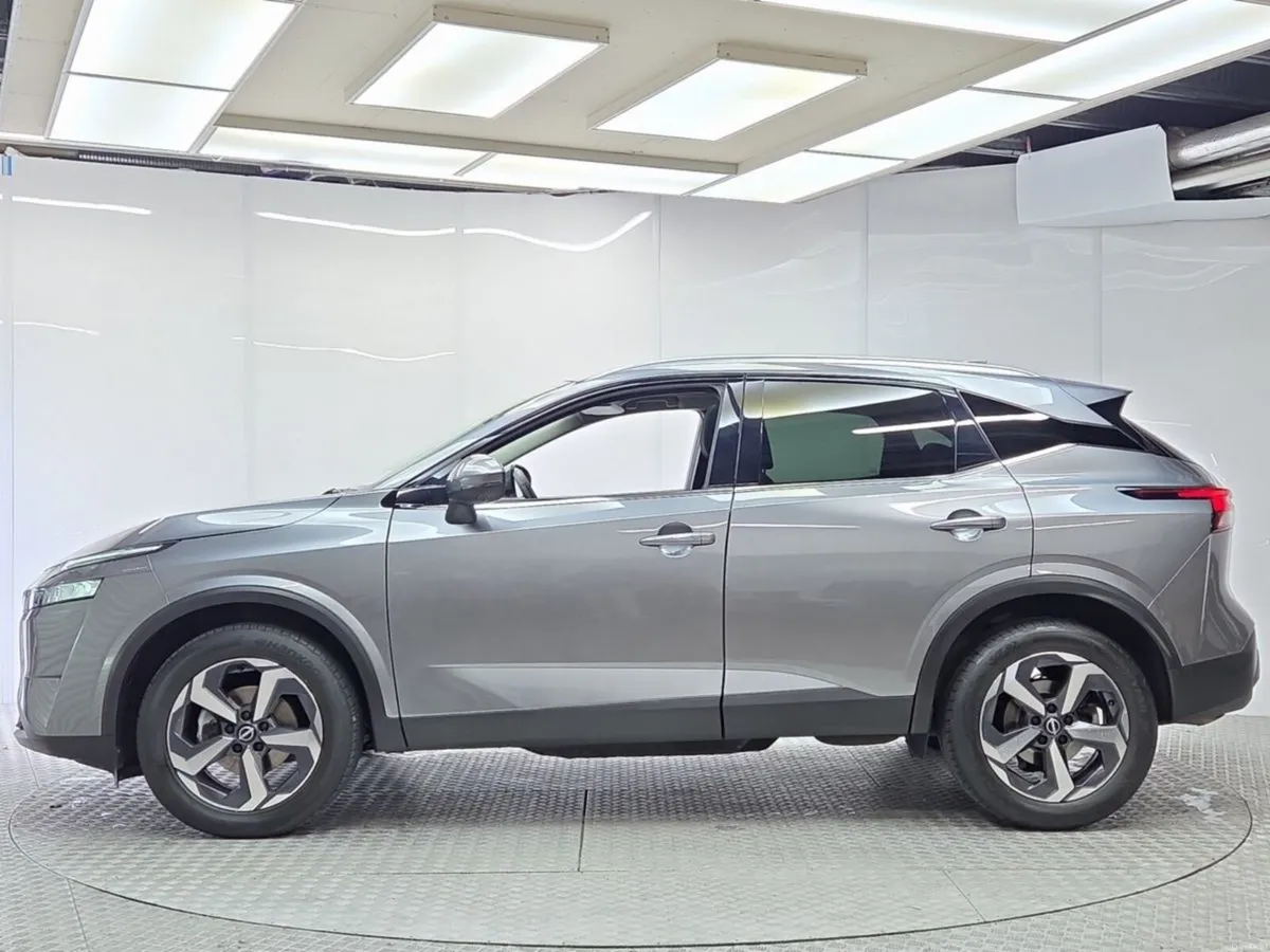 Nissan Qashqai 1.3 PET MILD HYBRID SV PREMIUM *SCR - Image 5