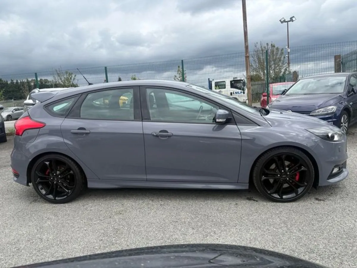 2017 Ford Focus ST-3 185BHP 2.0L Diesel NCT 03/28 - Image 2