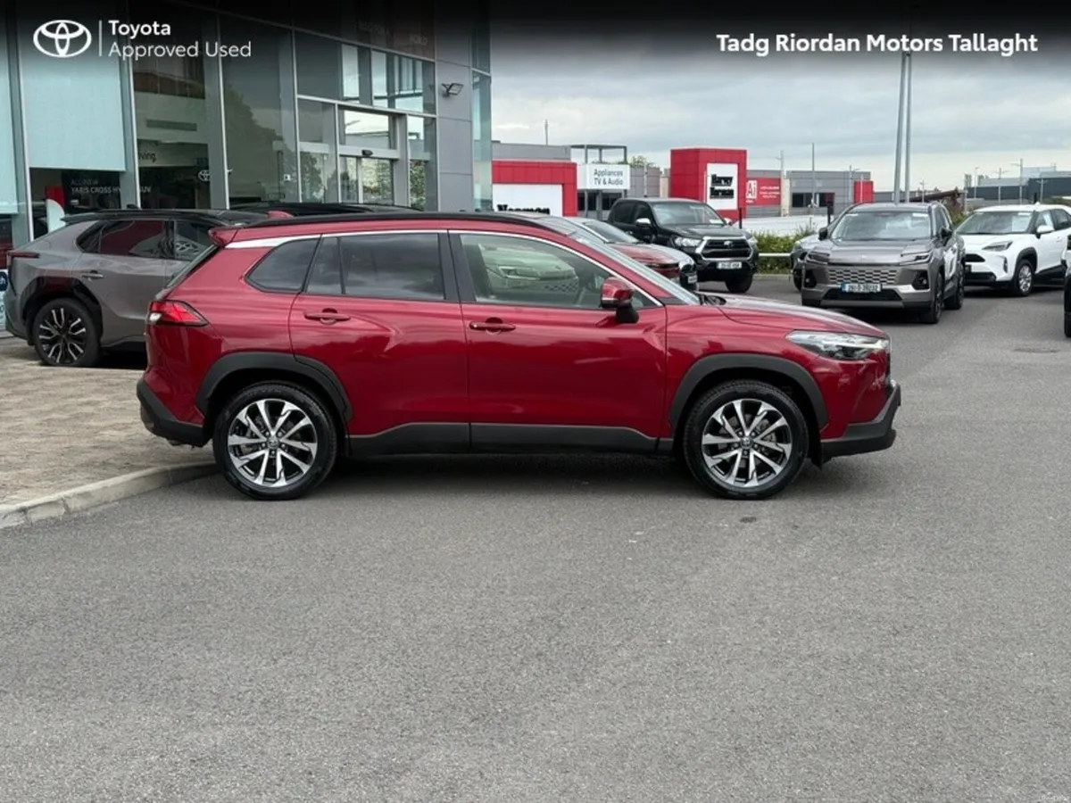 Toyota Corolla Cross 2.0 HYBRID SPORT - Image 3