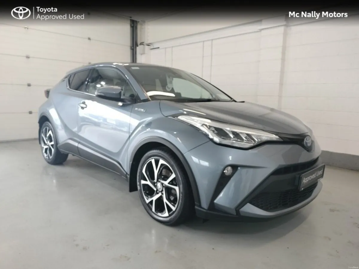Toyota C-HR 1.8 HYBRID SPORT - Image 1