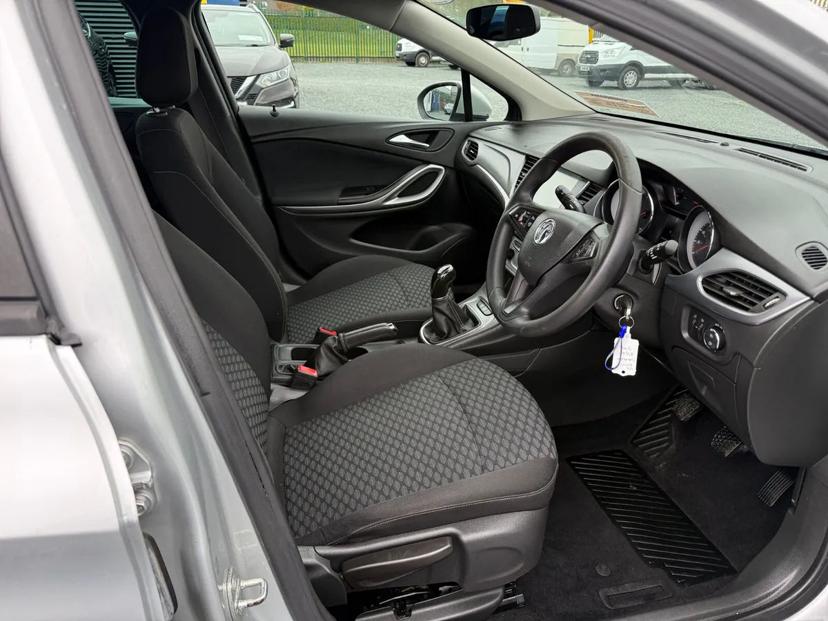 2019 Vauxhall Astra 1.6CDTI Ecoflex 110BHP - Image 6