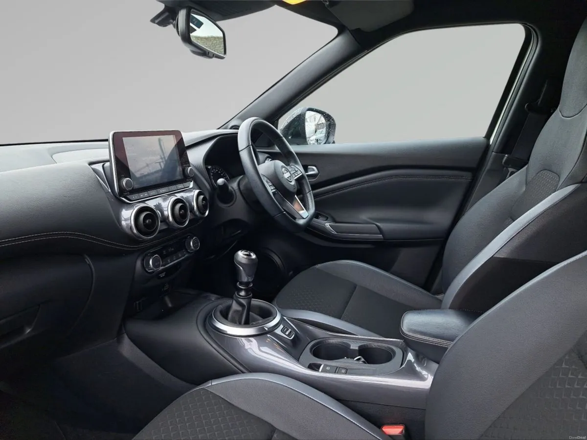 Nissan Juke 1.0T PET 2WD SV Premium €2000 Scrappag - Image 4