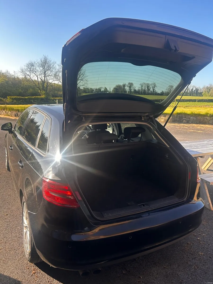 Audi A3 AUTOMATIC 2L Diesel 5 Door - Image 6
