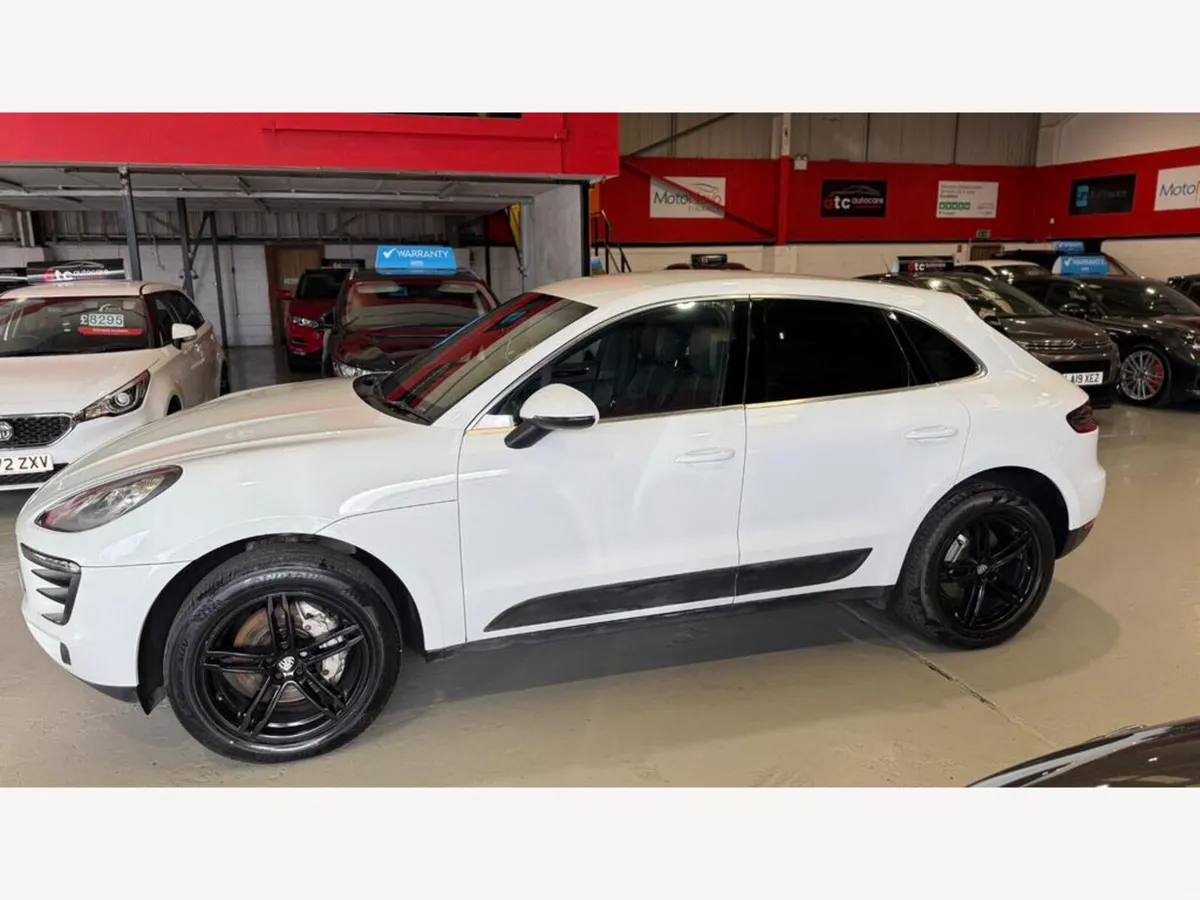 2015 Porsche Macan TD V6 S - Image 4