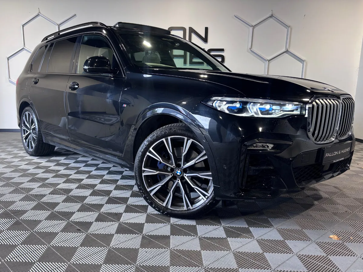 BMW X7 XDRIVE 30D 7 SEATER // SUNROOF // HIGH SPEC - Image 1
