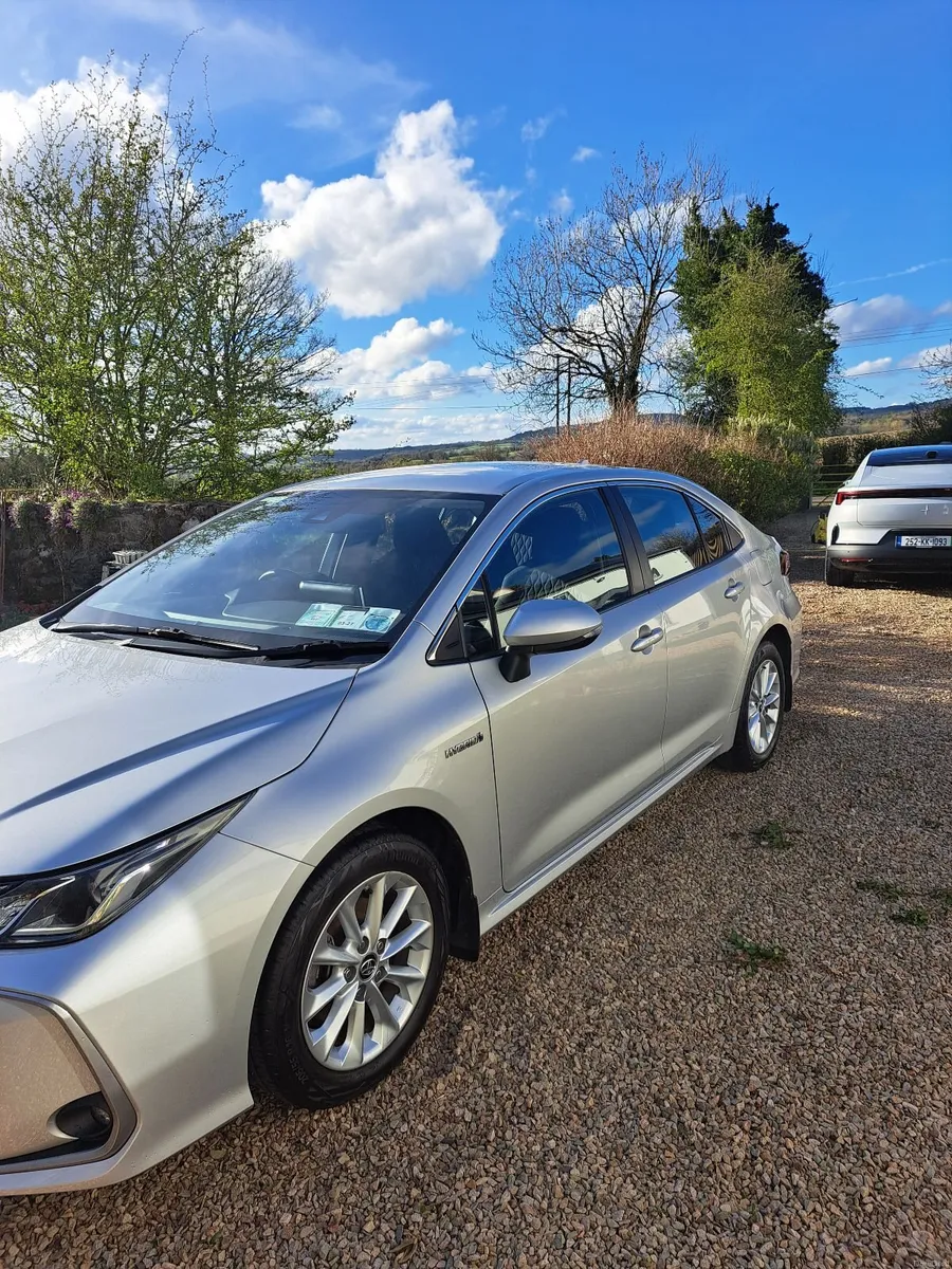 Toyota Corolla 2019 - Image 2