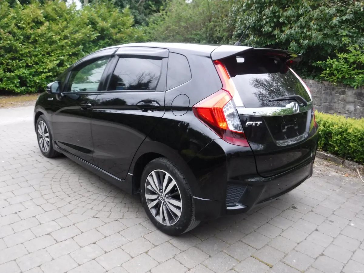 HONDA FIT 1.5 AUTO HYBRID SPORTS ANDROID+CARPLAY - Image 4