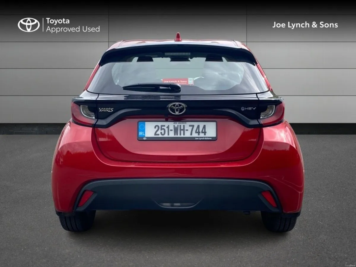 Toyota Yaris 1.5 - Image 4