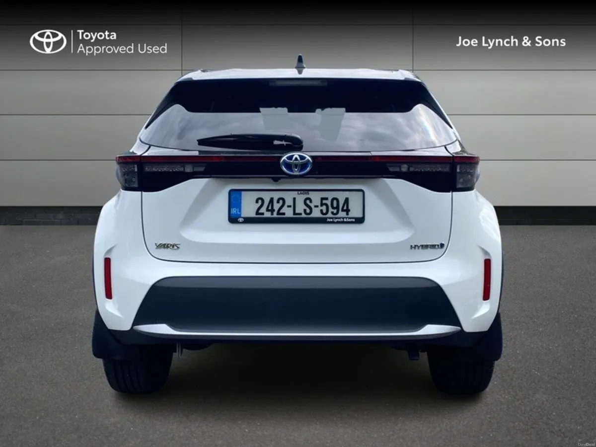 Toyota Yaris Cross YARIS CROSS LUNA SPORT - Image 4