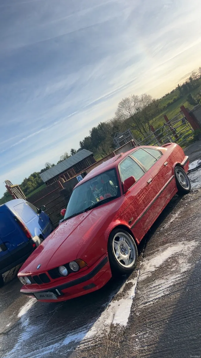 Bmw e34 520i se - Image 1